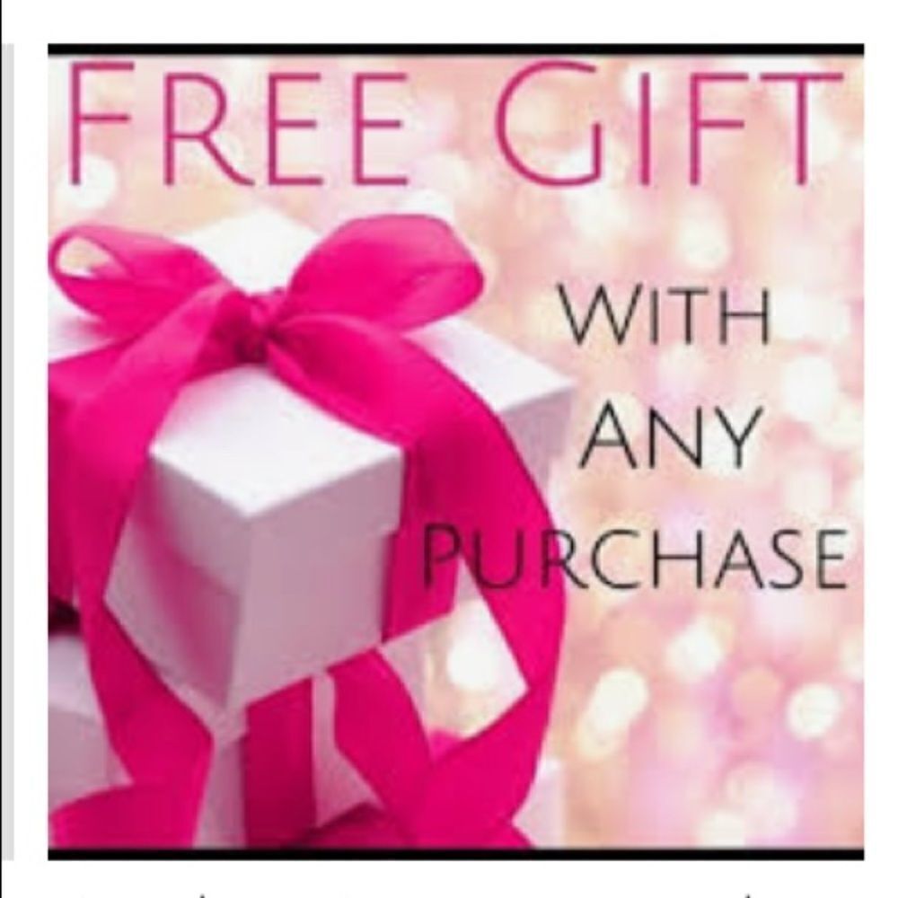Free Gift 🎁 with purchase